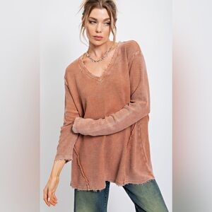 NWOT Easel Rustic Burnt Orange V-Neck Top Size Small